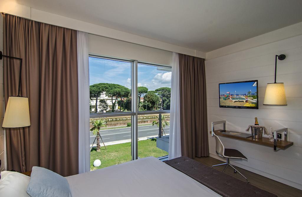 Mercure Viareggio Esterno foto