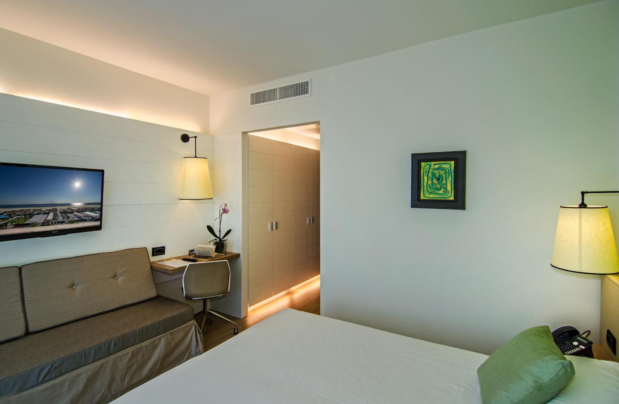 Mercure Viareggio Esterno foto