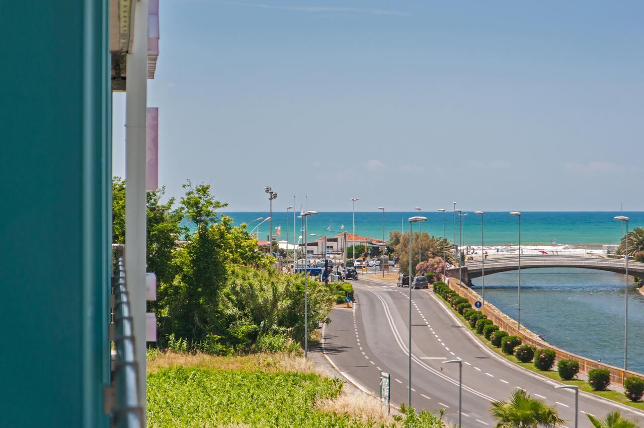 Mercure Viareggio Esterno foto