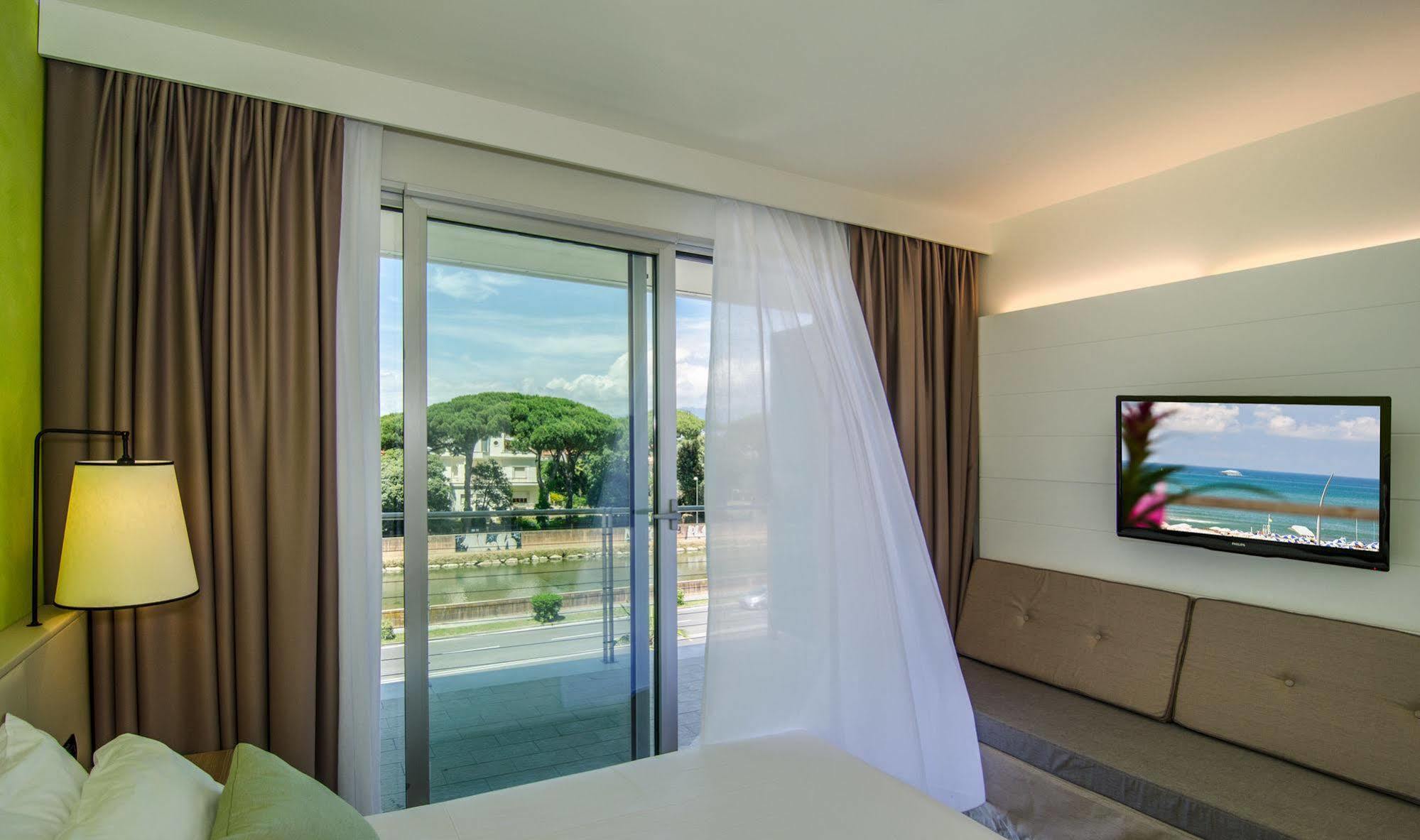 Mercure Viareggio Esterno foto